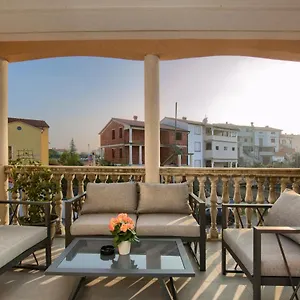 Apartment Vukadin, Pula